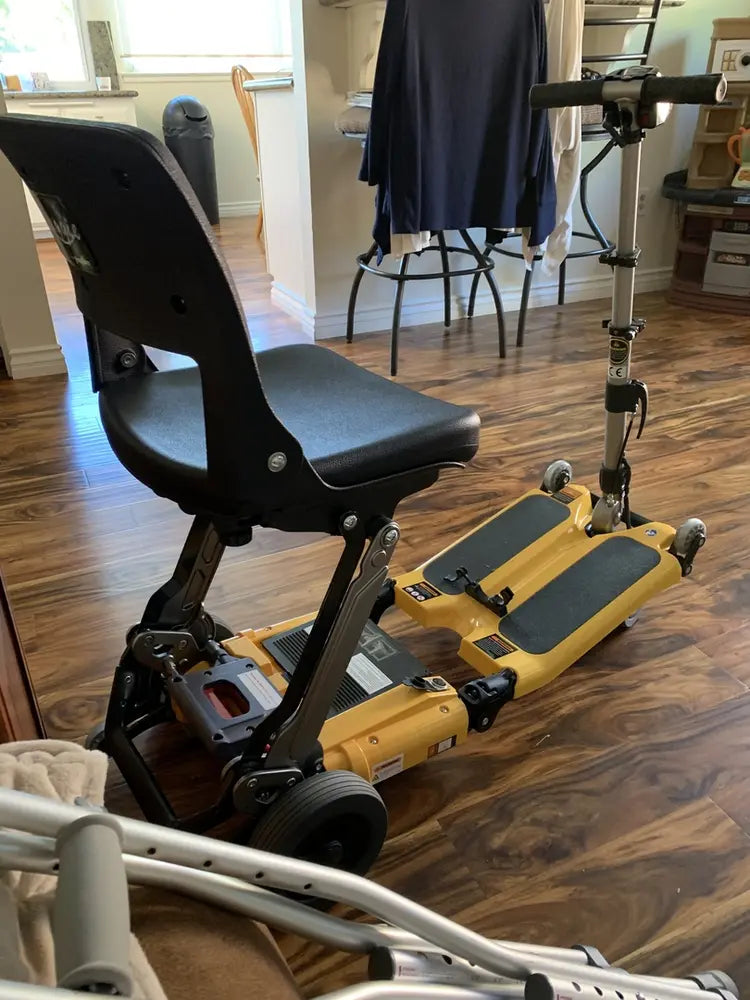 Freerider Luggie Standard | Folding Mobility Scooter | Electric Scooter | Travel Scooter