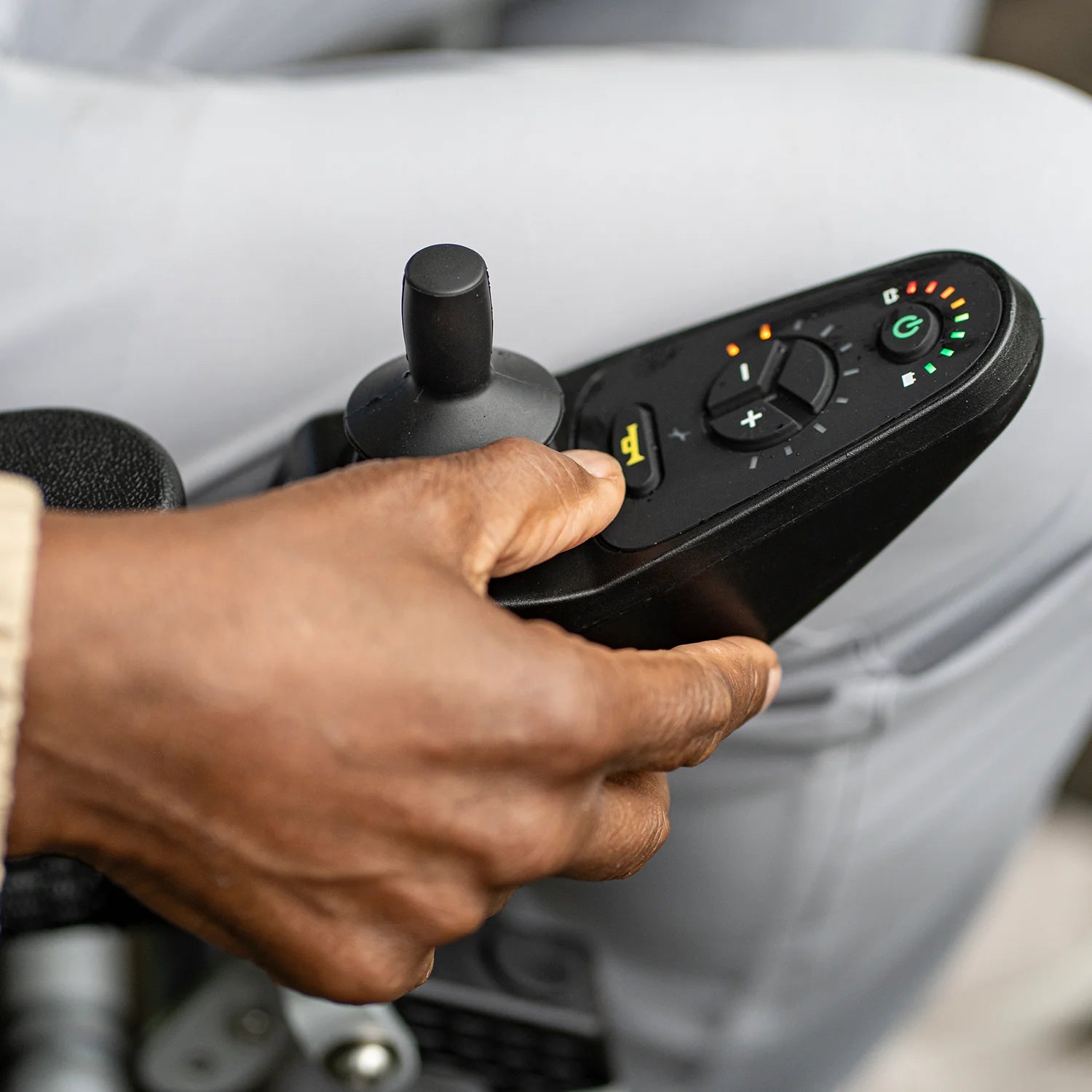 Journey Zoomer Lightweight Power Folding Chair With One-Handed Control