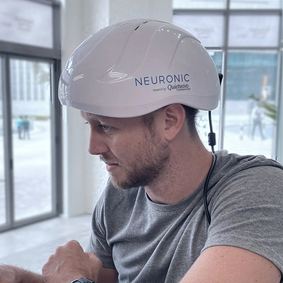 Neuronic Neuradiant 1070 Brain Photobiomodulation Therapy Device