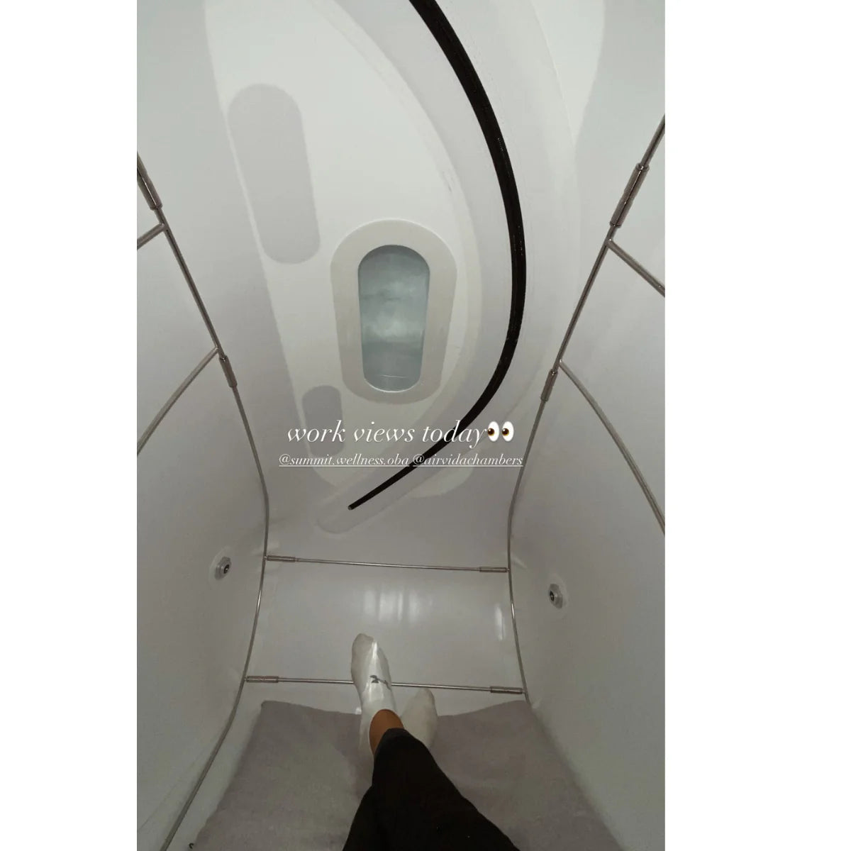 Airvida 1.5 ATA Pro90 Portable Seated Hyperbaric Chamber