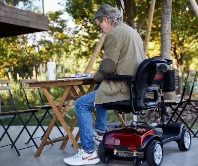 Metro Mobility M1 Portal | 4-Wheel Mobility Scooter | Lightweight Scooter